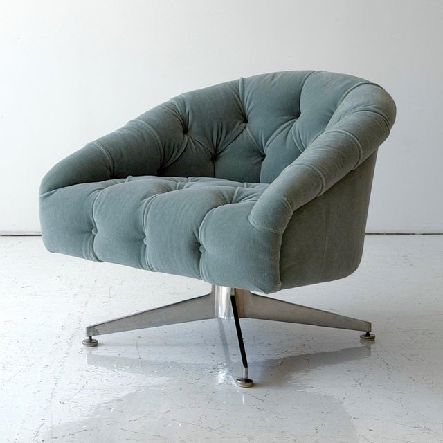 1960s Tufted Mohair Swivel Lounge Chairs by Ward Bennett for Lehigh Leopold For Sale - Image 5 of 6