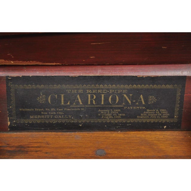 Late 19th Century Antique Victorian Clariona Merritt Gally 14 Reed Pipe Organette Small Music Box For Sale - Image 4 of 12