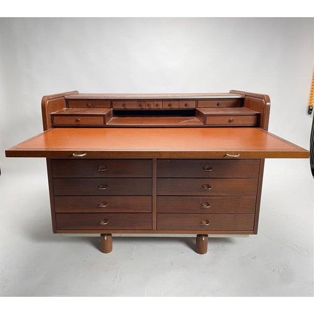 Model 804 Sideboard in Rosewood by Gianfranco Frattini for Bernini, 1960s For Sale - Image 3 of 16