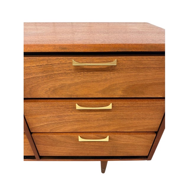 Mid-Century Modern Brasilia Style 9-Drawer Walnut Dresser - Refinished! For Sale - Image 9 of 9
