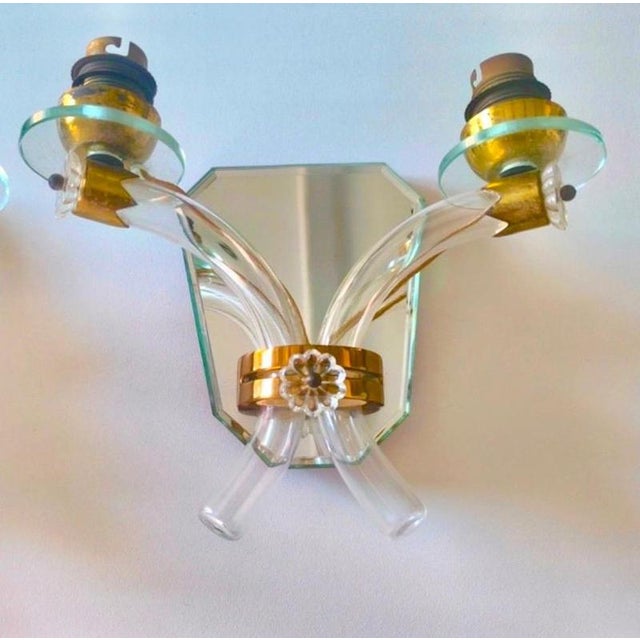 French Art Deco Crystal and Mirror Wall Sconces from Maison Baguès, 1945s, Set of 2 For Sale - Image 4 of 8