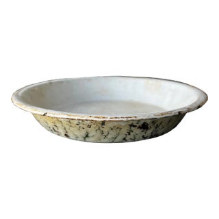 Vintage Graniteware Pie Pan For Sale