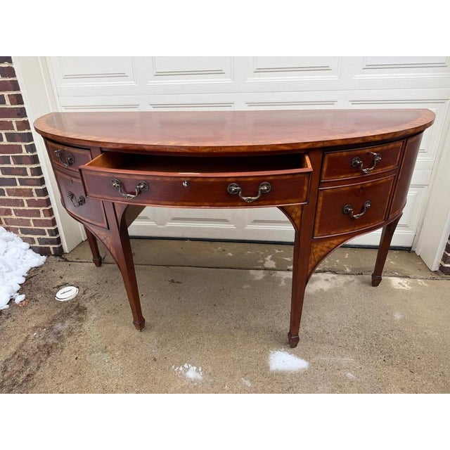 George III Style Mahogany Bow Front Inlaid Sideboard. Made in England. For Sale - Image 4 of 9