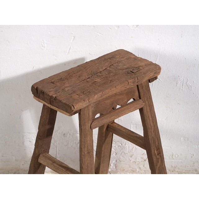 Antique Asian Stool in Elm, 1900s For Sale - Image 3 of 7
