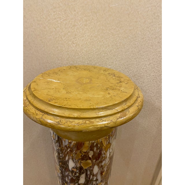 Traditional Late 20th Century Variegated Marble Columnar Pedestal For Sale - Image 3 of 4
