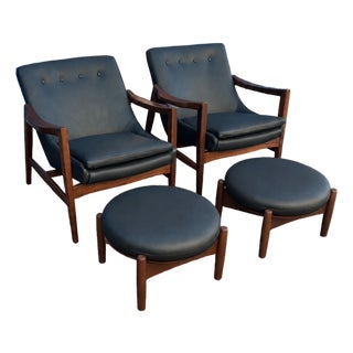 Modern Mid Century Black Leather Lounge Chairs With Ottomans For Sale