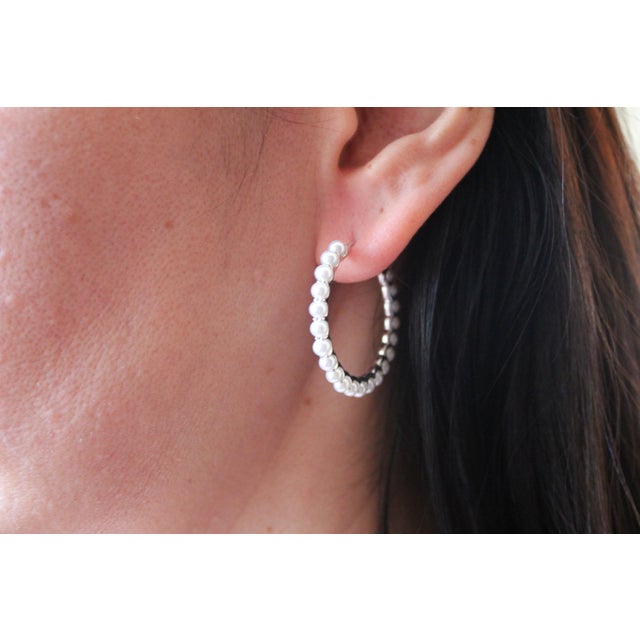 14 Karat White Gold White Silvery Baby Akoya Pearl Line Unique Statement Medium, A Pair For Sale - Image 4 of 6