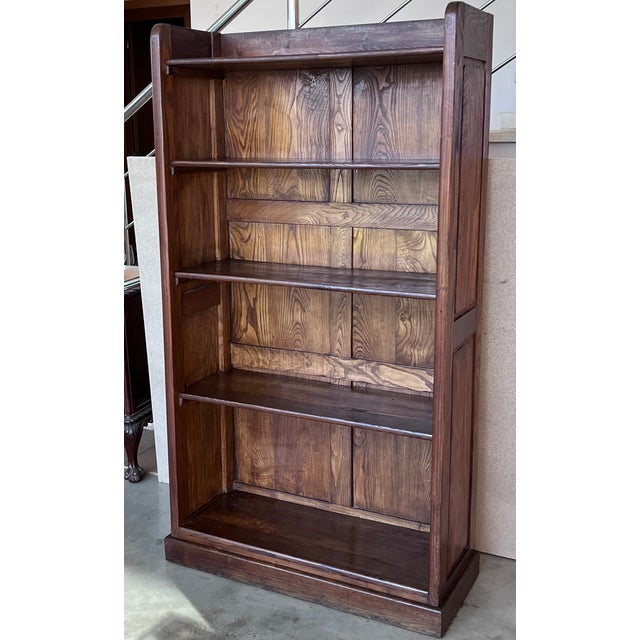 19th Solid Oak Bookcase or Etagere With Five Shelves For Sale In Miami - Image 6 of 11