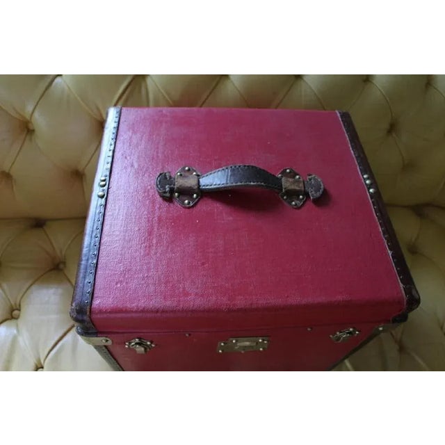 Cube Shape Red Canvas Trunk, 1930s For Sale - Image 10 of 15
