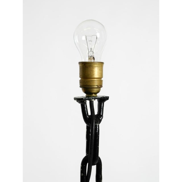 1970s Brutalist Welded Black Chains Floor Lamp in the style of Franz West, 1970s For Sale - Image 5 of 13