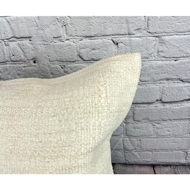 Turkish 20 x 20 Hemp Pillow Turkish Cushion Natural Grayish White Pillow Cushion Cover For Sale - Image 3 of 4