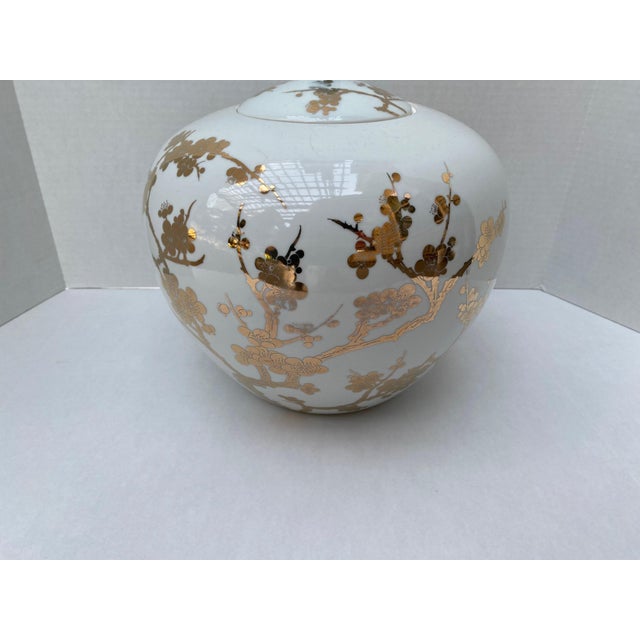 Williams Sonoma Home Porcelain White and Gold Ginger Jar For Sale - Image 10 of 15