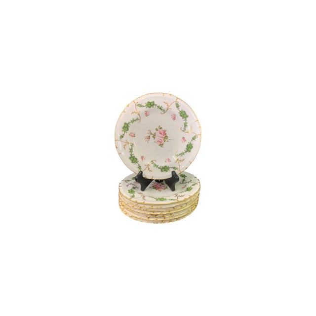 Established in 1750, Royal Crown Derby crafts the worlds finest tableware and giftware in the heart of England. Exquisite...