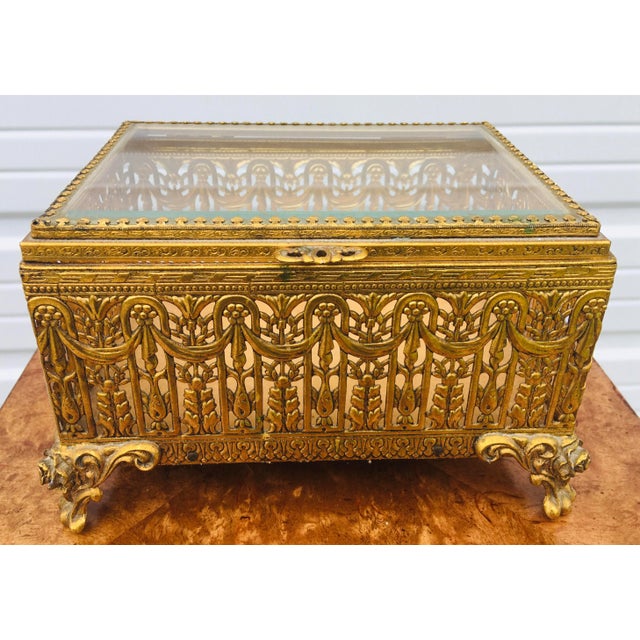 1950s Mid Century Italian Renaissance Revival Dresser Box. For Sale - Image 12 of 12