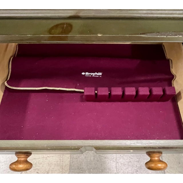 Broyhill Yorkshire Market Farmhouse Hutch For Sale - Image 12 of 12