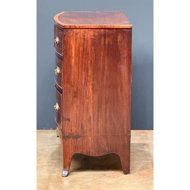 Wood English Bow Front Chest of Inlaid Flame-Cut Mahogany For Sale - Image 7 of 12