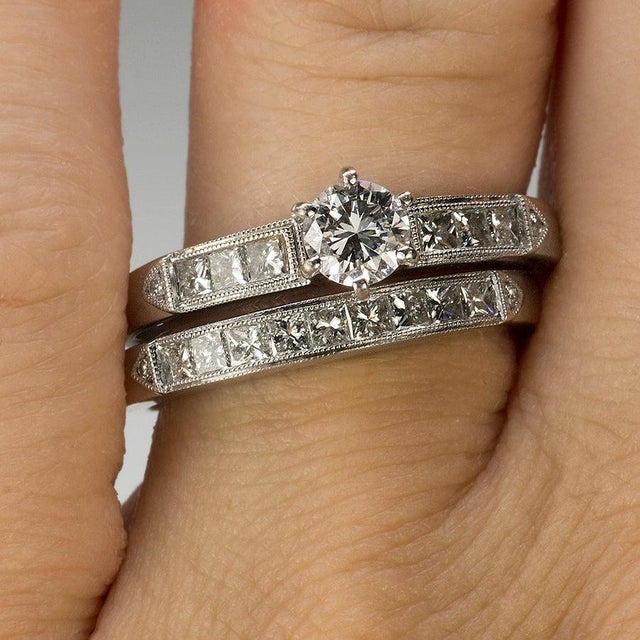 Late 20th Century Pair of 18k Diamond Wedding Set, Size 8.75 For Sale - Image 4 of 5
