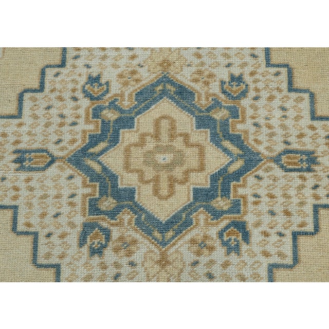Turkish Anatolian Rug 4'1" x 6' #17578 For Sale In Houston - Image 6 of 8