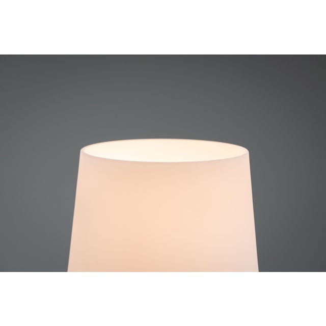 Metal Model 1853 Table Lamp by Max Ingrand for Fontana Arte, 1970s For Sale - Image 7 of 13