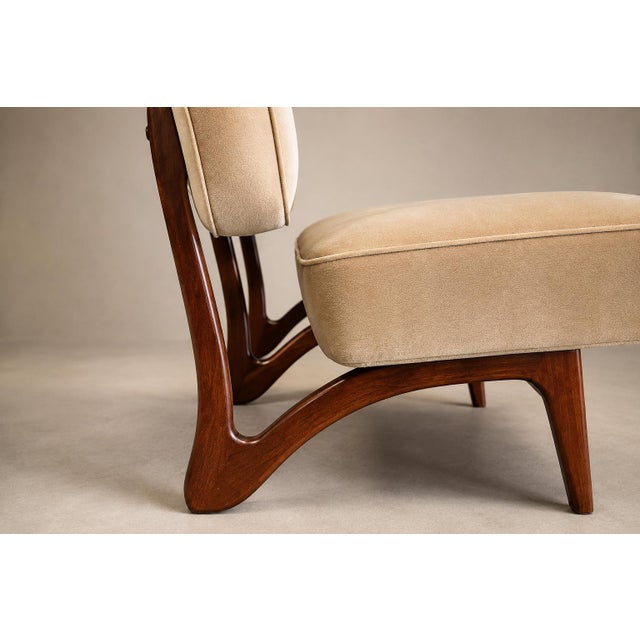 Brazilian Modern Sofa in Imbuia Wood and Champagne Camel Mohair, Cimo, Brazil, 1950s For Sale - Image 9 of 18