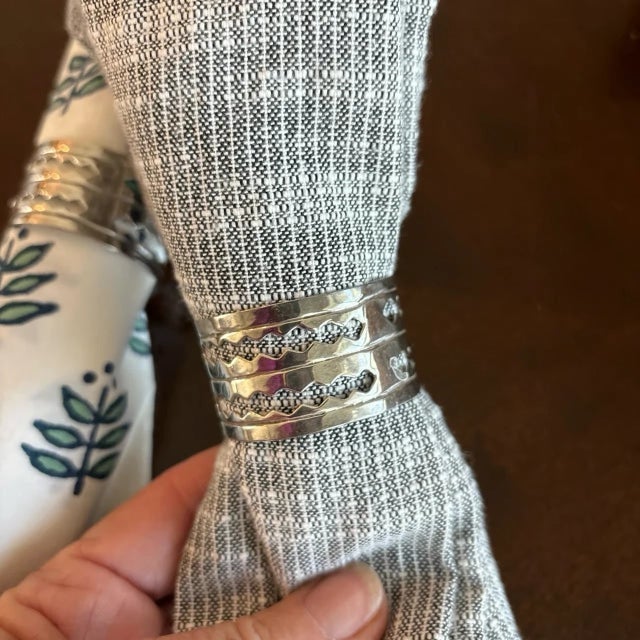Late 20th Century Jte Sterling Silver Napkin Rings Taxco Mexico Handcrafted Cutout Design - Set of 4 For Sale - Image 4 of 7
