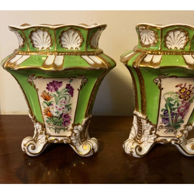 Copeland & Garrett Antique 19th Century English Regency Copeland & Garrett Porcelain Botanical Vases - a Pair For Sale - Image 4 of 13