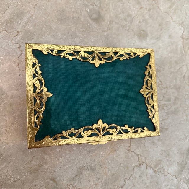 Beautiful green enamel, rectangular hinged box