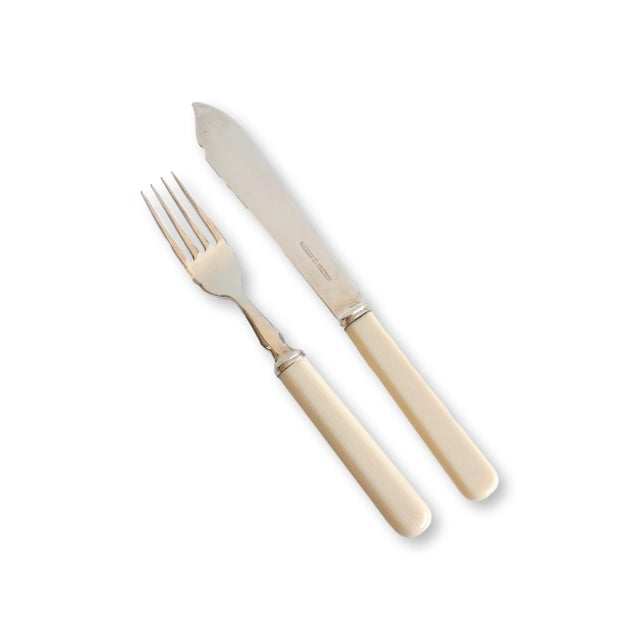 Mappin & Webb Midcentury Fish Cutlery Service for 8 For Sale - Image 4 of 4