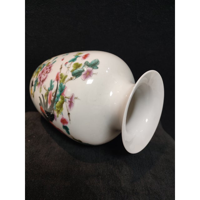 Chinese Ceramic Vase Qianlong Marked Famille Rose Porcelain Vase Hand Painted Cock Pattern For Sale - Image 12 of 14
