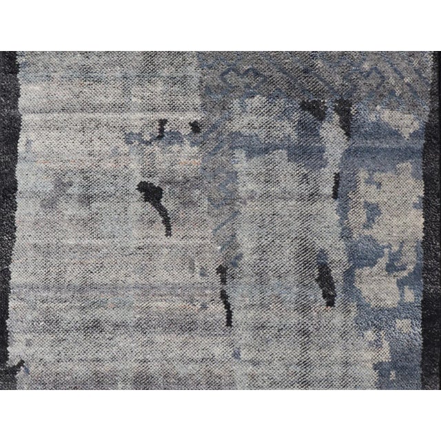 Indian Modern Abstract Area Rug in Dark Neutrals, All-Over Minimal Design For Sale - Image 3 of 11