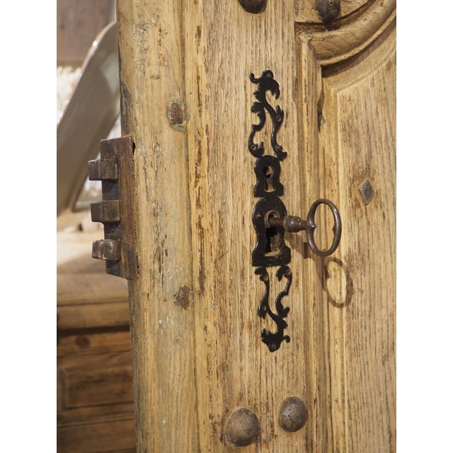 Antique French Oak and Iron Studded Entry Door From Provence, 19th Century For Sale - Image 4 of 18