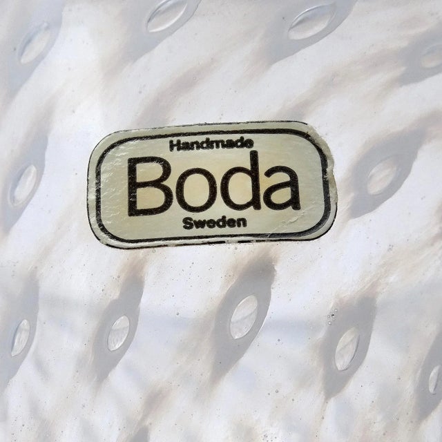 Kosta Boda Boda Bertil Vallien White Control Bubble Cirrus Design Sweden Art Glass Footed Vintage Flower Vase For Sale - Image 4 of 8