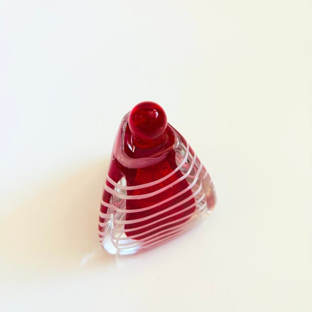 Late 20th Century Art Glass Perfume Bottle With Dauber For Sale - Image 5 of 13