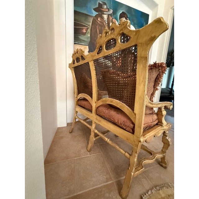 French Early 18th Century Italian Louis XIV Giltwood Caned Settee For Sale - Image 3 of 8
