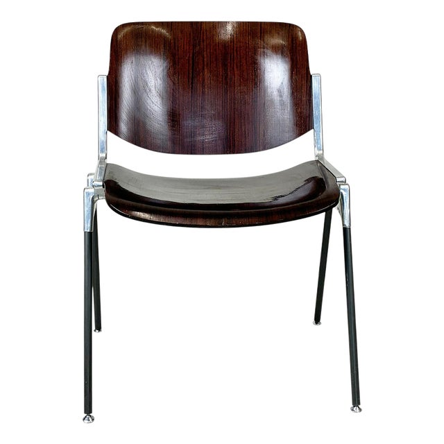 Brown Wooden DSC 106 Stacking Chair attributed to Giancarlo Piretti for Castelli / Anonima Castelli, Italy, 1970s For Sale