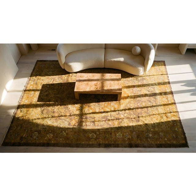Traditional Medallion Design on a Gold Background Color Antique Persian Sultanabad Rug For Sale - Image 14 of 15