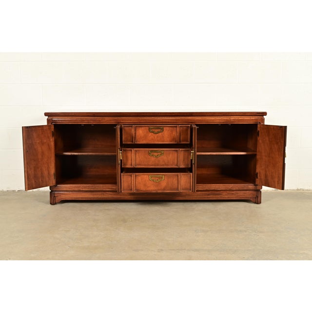 Thomasville Mid-Century Hollywood Regency Chinoiserie Walnut Long Dresser or Credenza, Circa 1970s For Sale In South Bend - Image 6 of 15