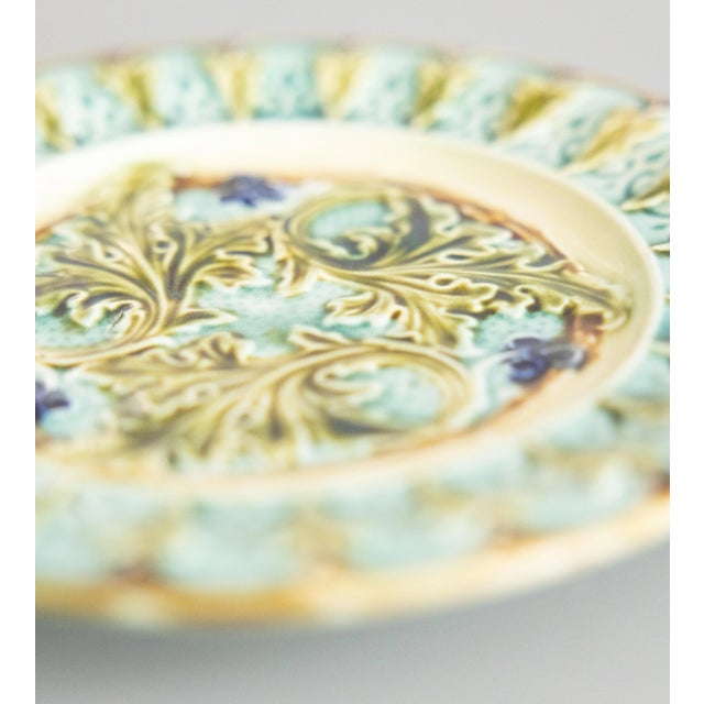 Antique French Majolica Acanthus Leaves & Ivy Plate, C. 1880 For Sale - Image 4 of 6