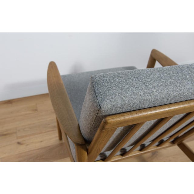 Model 300-139 Armchair from Swarzędz Factory, 1960s For Sale - Image 9 of 18