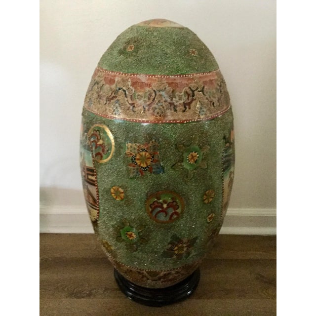 Satsuma 1970s Large Vintage Satsuma Style Porcelain Cloisonne Hand Painted Egg For Sale - Image 4 of 9