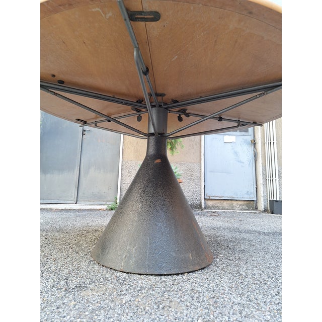 Round Extendable Table with Lacquered Metal Base and Wooden Top by Francesco Fois for Bernini, Italy, 1986 For Sale - Image 11 of 13