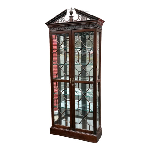 Stickley Furniture Chippendale Mahogany Curio / Display Cabinet For Sale