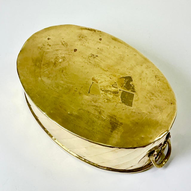 Mid-Century Boho Chic Hollywood Regency Arts & Crafts Brass Oval Planter With Handles. For Sale - Image 13 of 13
