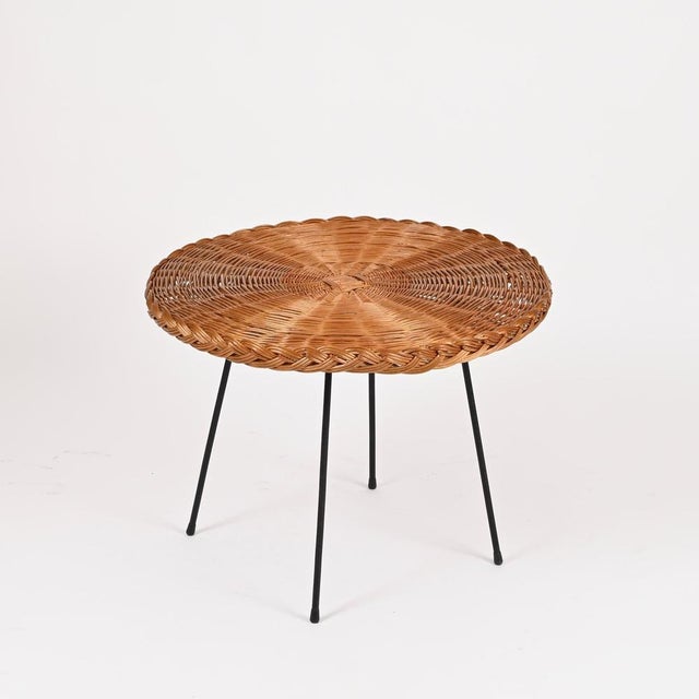 Hand-Woven Rattan and Black Iron Coffee Table by Roberto Mango, Italy, 1970s For Sale - Image 3 of 15