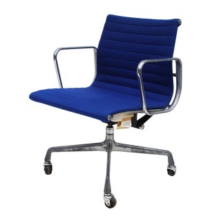 Herman Miller Eames Aluminum Group Task Chair For Sale