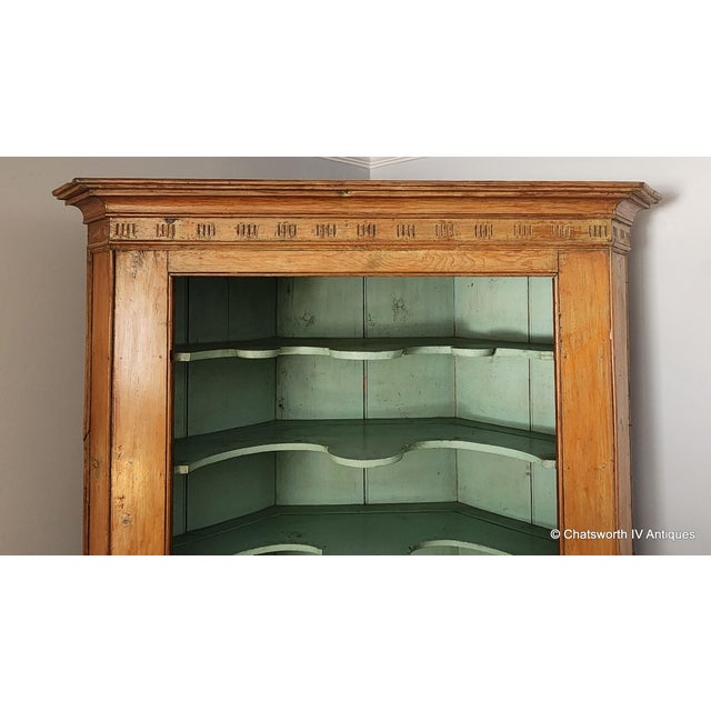 American Antique Mid 19th Century Painted & Washed American Pine Primitive Corner Cabinet Cupboard, C1850 For Sale - Image 3 of 18