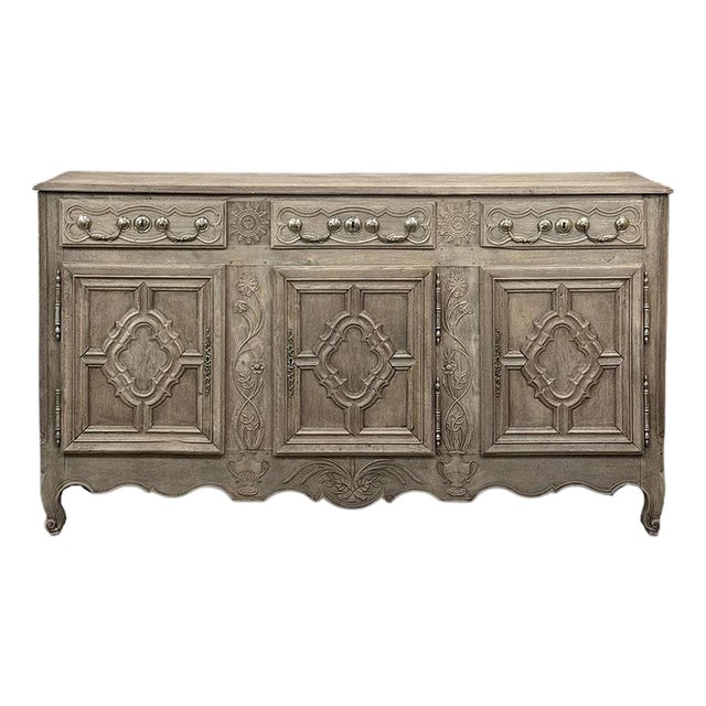 18th Century Country French Louis XIII Buffet in Stripped Oak For Sale