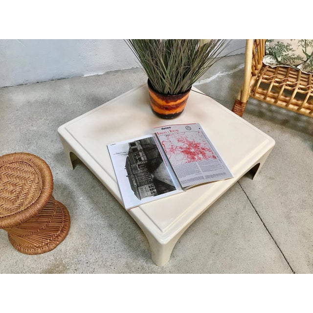 German Fiberglass Plastic Side or Coffee Table, 1960s For Sale - Image 10 of 15