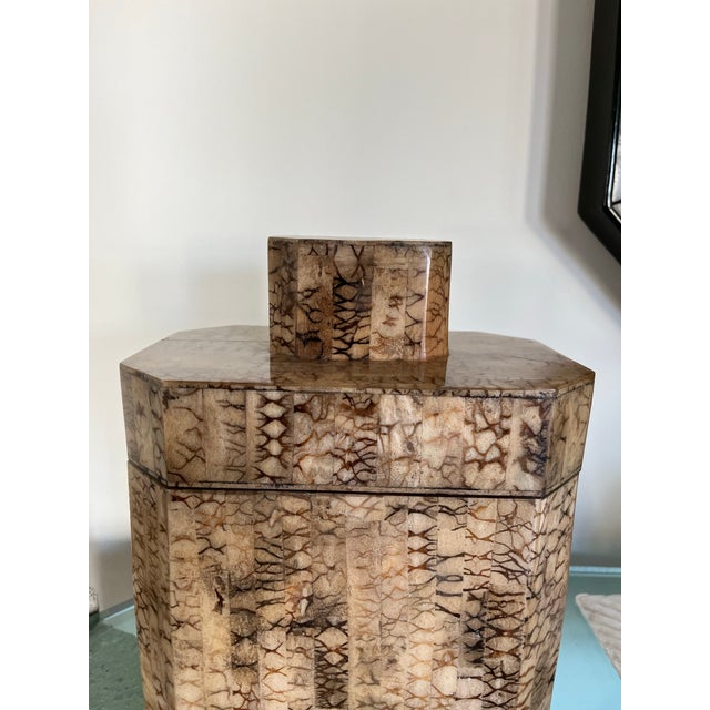 Mid 20th Century Vintage Faux Shagreen Octagonal Lacquered Box Tessellated Karl Springer Styling For Sale - Image 5 of 9