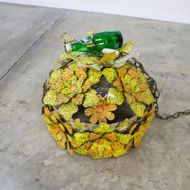 1970s Mexican Handmade lamp made in cut steel For Sale - Image 4 of 4